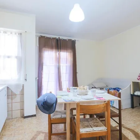 Marine B10 Silvi Apartman *